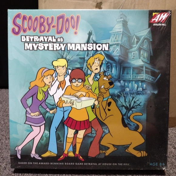 Avalon Hill Scooby-Doo! Betrayal at Mystery Mansion Board Game - Picture 1 of 2